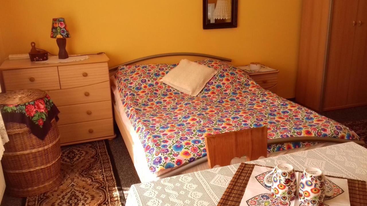 Appartamento Dom Na Ludowo W Brzeznicy Brzeznica  Esterno foto