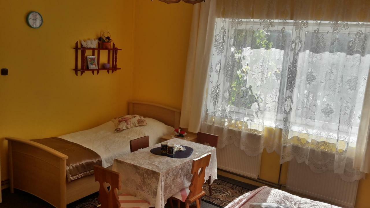 Appartamento Dom Na Ludowo W Brzeznicy Brzeznica  Esterno foto